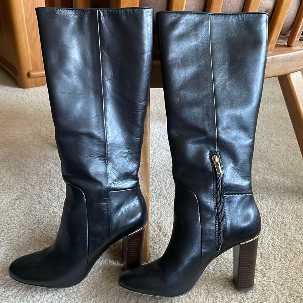 Banana Republic women’s boots